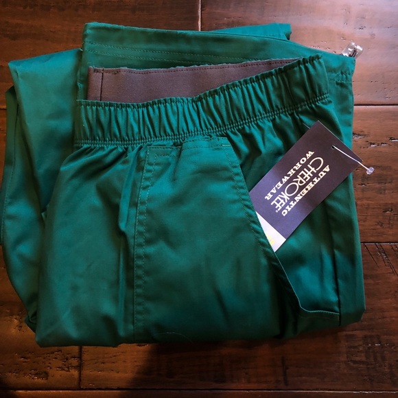 Cherokee Pants - NWT Cherokee Cargo Scrub Pants